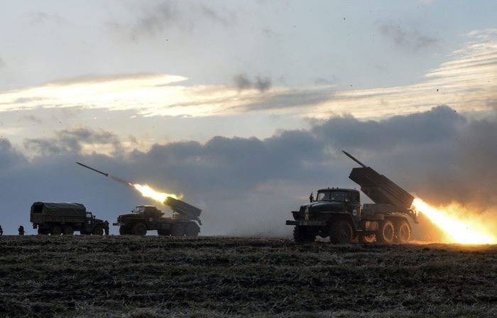 Порошенко - Порошенко приказал ракетным войскам быть готовыми "вернуться в Донбасс" - topwar.ru - Украина - Киев