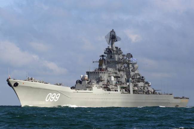 Видео: Российский крейсер отсек британский эсминец - rg.ru - Россия - Англия - Richmond - Великобритания