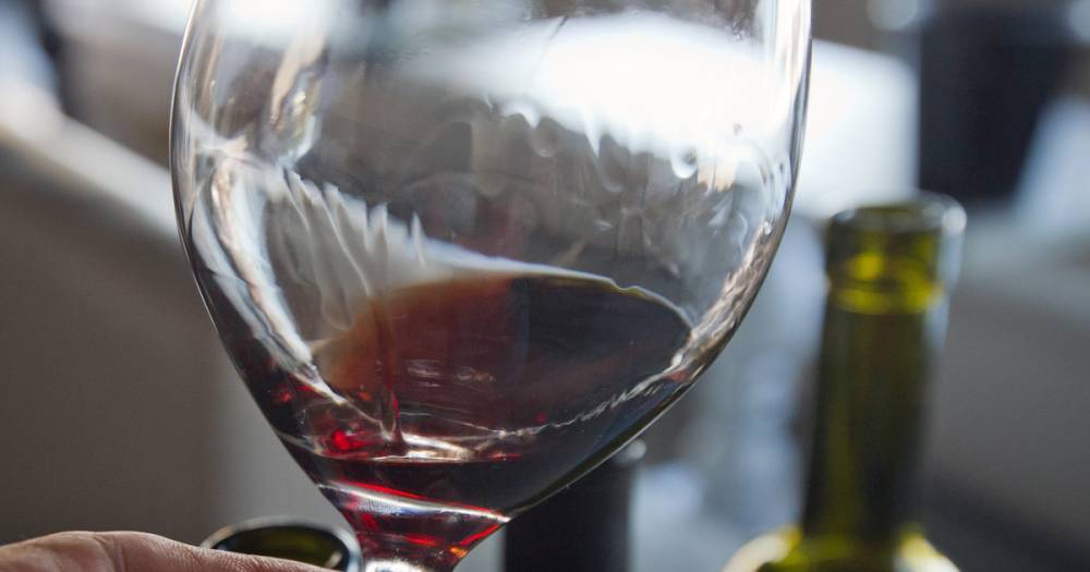 Эксперт заявил, что Крым удвоил количество качественных российских вин - life.ru - Крым - Крым - Новости