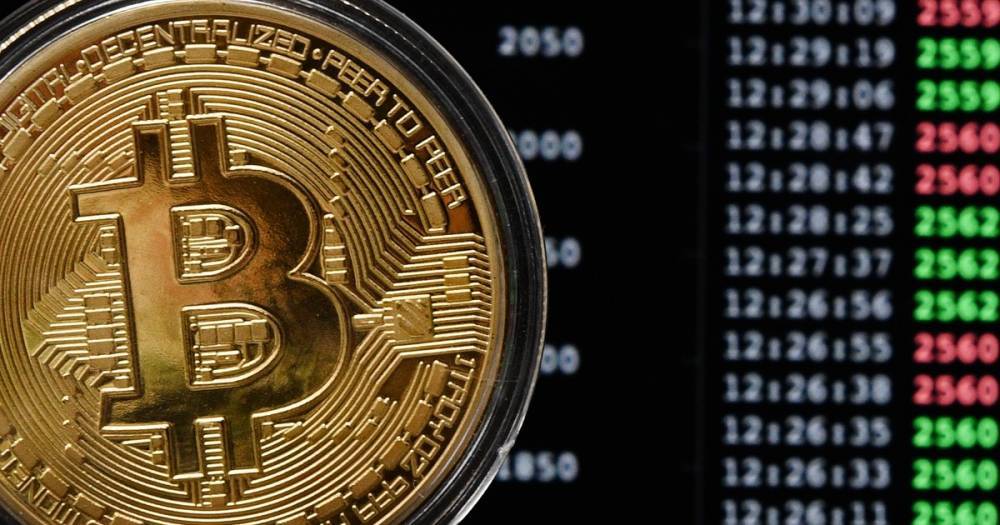 Bitcoin - Bitcoin обновил рекорд, превысив $4 тысячи - life.ru - Новости