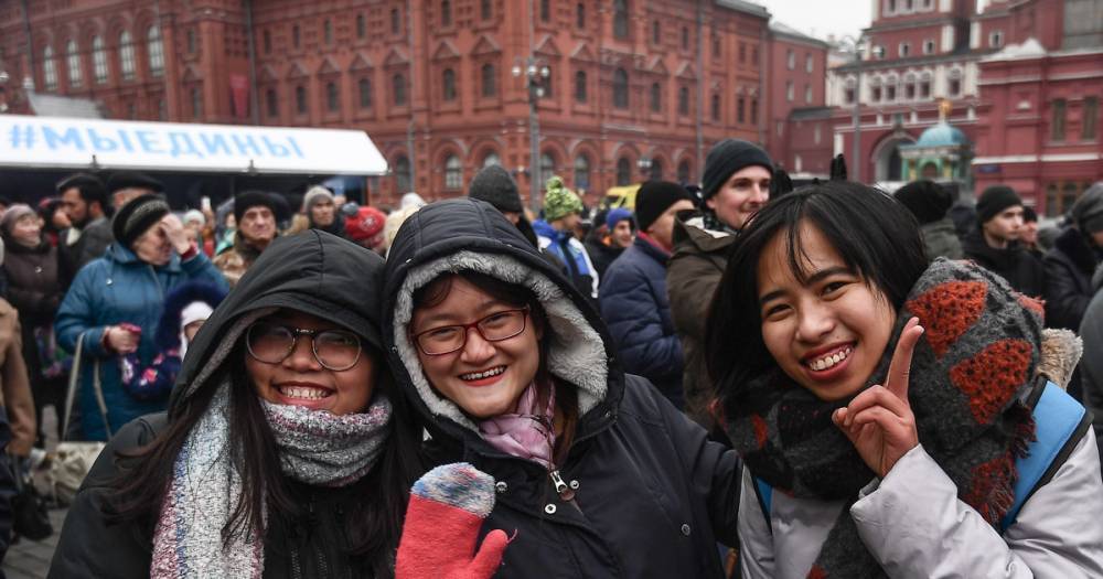 Туристам из Китая рассказали, как правильно вести себя в России - life.ru - Россия - Китай - Новости