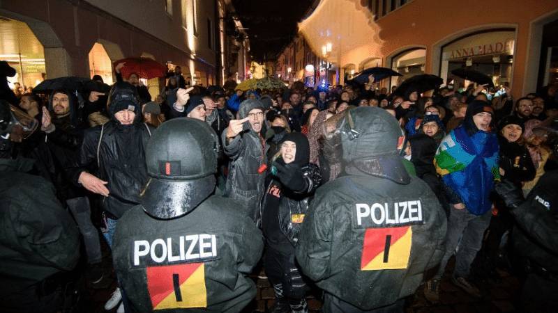 Во Фрайбурге начинаются протесты: АдГ против беженцев, народ против АдГ - germania.one