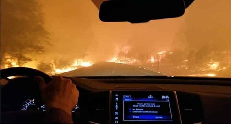 2 млн просмотров: невероятное видео семьи, прорывающейся через огненный ад в Калифорнии - usa.one - шт. Калифорния