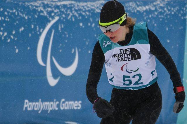 Лыжница Румянцева выиграла серебро Паралимпиады в гонке на 7,5 километра - aif.ru