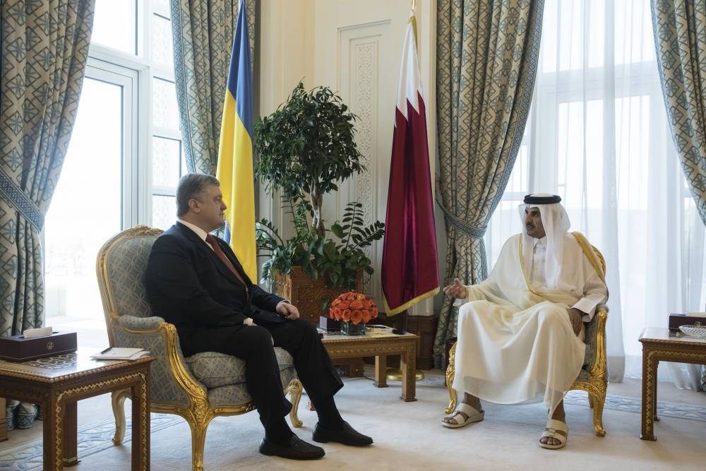 Петр Порошенко - Тамим Бен Аль-Тани - Порошенко заявил о готовности Катара поставлять СПГ на Украину - life.ru - Украина - Катар - Новости