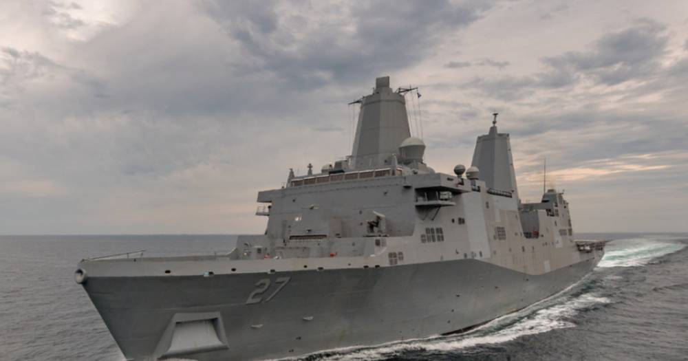 В США ввели в строй корабль, на который установят лазерное оружие - life.ru - США - Portland - Новости