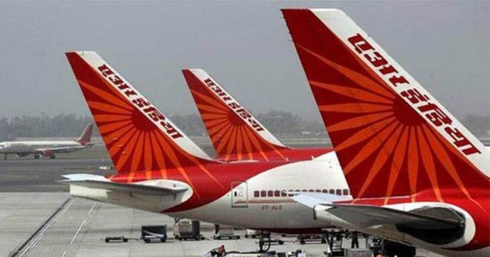 Самолёт с 176 пассажирами экстренно посадили в Мумбаи из-за отказа гидросистемы - life.ru - Индия - Мумбаи - Маскат - Новости