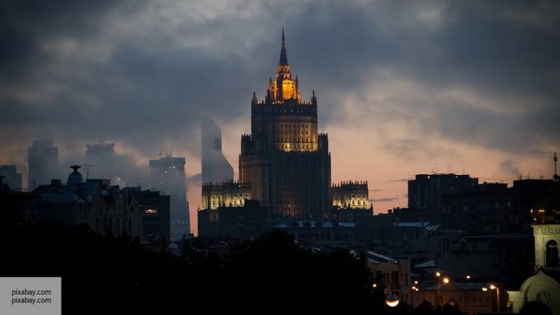 Россия не оставит без ответа новый пакет санкций США, заявили в МИД РФ - politros.com - Россия - США - Чехия