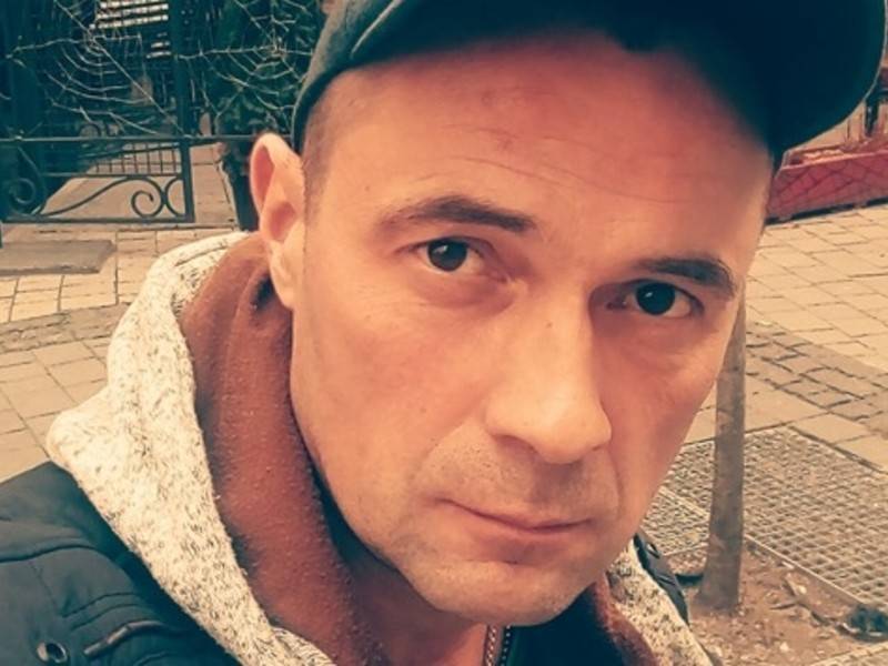 Украинские радикалы избили воевавшего в Донбассе гомосексуалиста - news.ru - Украина