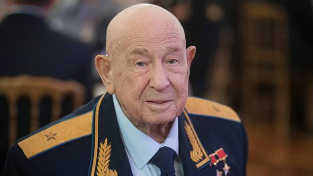 Алексей Леонов - Стала известна причина смерти космонавта Леонова - ren.tv