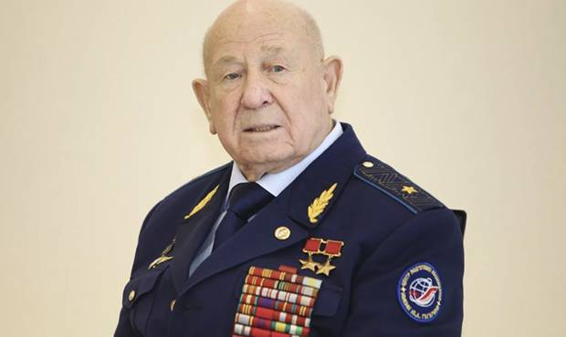 Алексей Леонов - Первый вышедший в открытый космос космонавт Алексей Леонов скончался в возрасте 85 лет - og.ru
