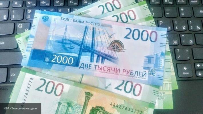 Кабмин рассмотрел и одобрил законопроект об отмене в России «банковского роуминга» - newinform.com - Россия