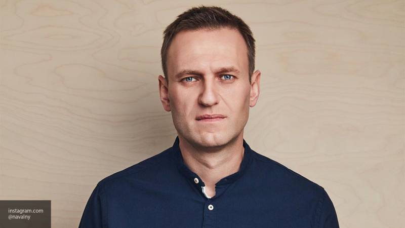 Алексей Навальный - Tommy Hilfiger - Навальный соврал об "отнимаемой" единственной квартире, чтобы собрать новые донаты - nation-news.ru