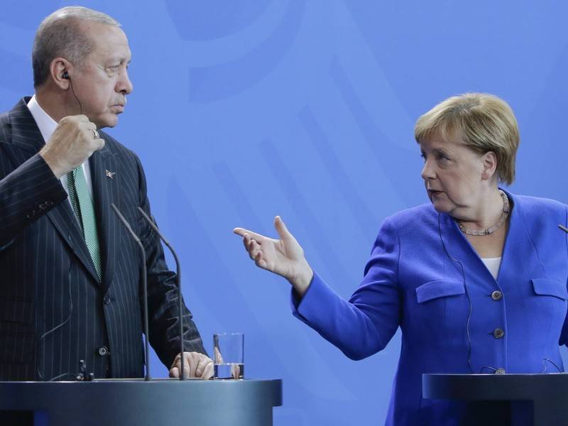 Меркель призвала Эрдогана немедленно прекратить операцию в Сирии - news.ru - Россия - Турция - Германия - Анкара