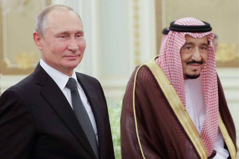 Владимир Путин - Азиз Аль-Сауд - Путин оценил вклад короля Саудовской Аравии в развитие сотрудничества - ren.tv - Москва - Россия - Саудовская Аравия - Эр-Рияд