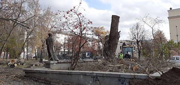 Александр Пушкин - В Екатеринбурге начали вырубать деревья в Литературном квартале - znak.com - Екатеринбург