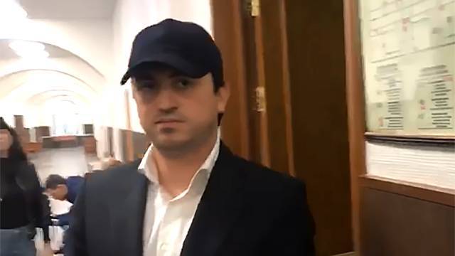 Владимир Александров - Суд оставил под арестом замгендиректора "Аэрофлота" Александрова - ren.tv