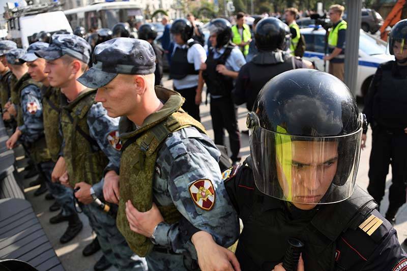 Александр Мыльников - Участника беспорядков в Москве отправили под домашний арест - tvc.ru - Москва