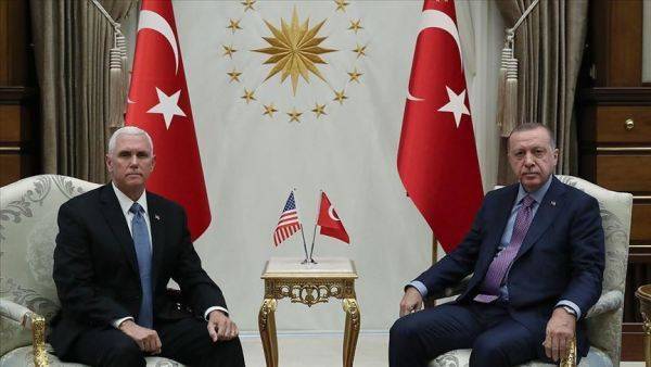 Майкл Пенс - Ибрагим Калын - Джеффри Джеймс - Фуат Октай - Эрдоган и Пенс завершили переговоры в Анкаре - eadaily.com - США - Сирия - Турция