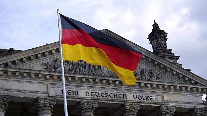 Кристофер Бургер - МИД Германии поддержал приостановку операции Турции против курдов в Сирии - inforeactor.ru - Германия