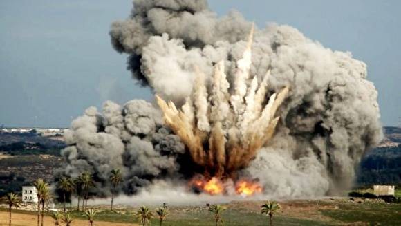 Коалиция США разбомбила собственный склад боеприпасов в Сирии - znak.com - США - Сирия - Ирак - Кобани