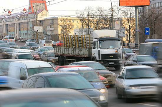 Евгений Дитрих - За перегруз автомобилей песком и щебнем предложили не штрафовать - pnp.ru