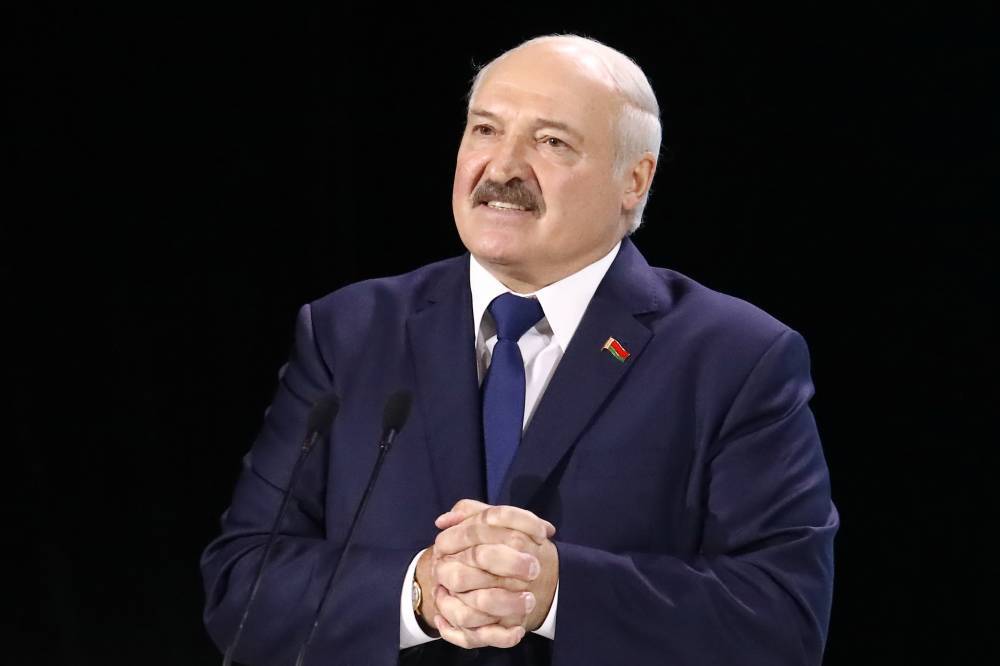 Александр Лукашенко - Станислав Зася - Лукашенко поручил подготовить ответ на размещение танков США в Литве - ren.tv - Белоруссия
