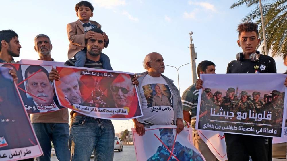 Файеза Саррадж - Жители Бенгази вышли на митинг против визита главы террористов ПНС Сарраджа - riafan.ru - Россия - Ливия - Бенгази