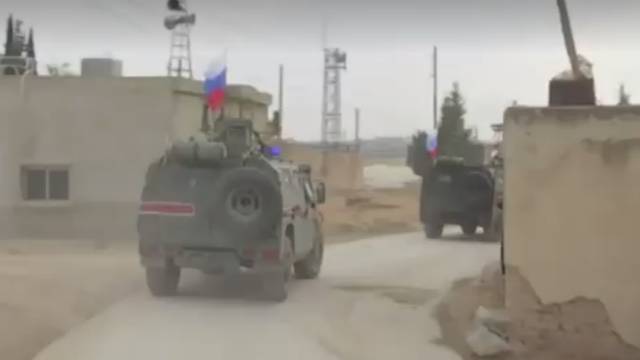 Военная полиция РФ заняла господствующую высоту в Кобани - ren.tv - Россия - Сирия - Турция - Кобани