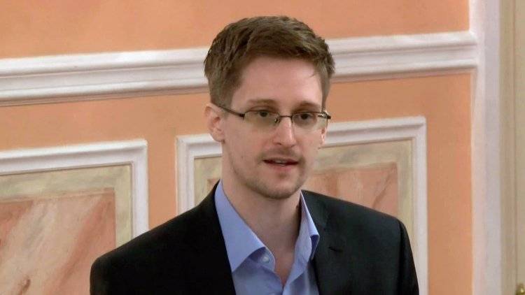Джон Роган - Эдвард Сноуден - Сноуден рассказал, что попал в России в «ловушку» - polit.info - Россия - США