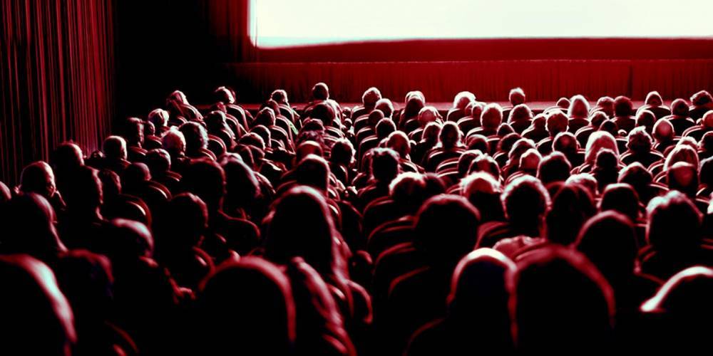 Андрей Свинцов - В российских кинотеатрах могут ограничить рекламу десятью минутами - ruposters.ru - Москва
