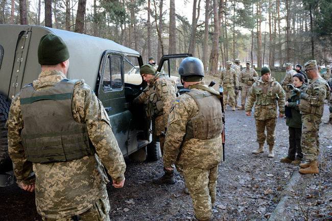 Андрей Загороднюк - НАТО собралось реформировать неуправляемую армию Украины - infox.ru - Украина