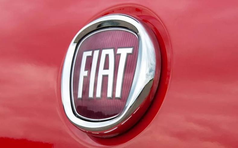 Карлос Таварес - СМИ: Peugeot и Fiat ведут переговоры о слиянии - ren.tv