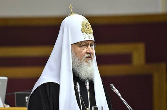 патриарх Кирилл - Патриарх Кирилл предложил ввести отцовский капитал или пенсионные льготы для многодетных отцов - pnp.ru - Русь