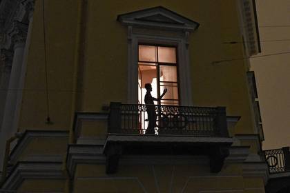 Пойман первый нарушитель «закона о курении на балконах» - lenta.ru - Ставрополье - Изобильный