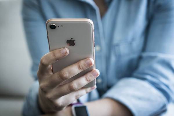 Минг Чи Куо - Apple выпустит сверхдешевый iPhone - cnews.ru