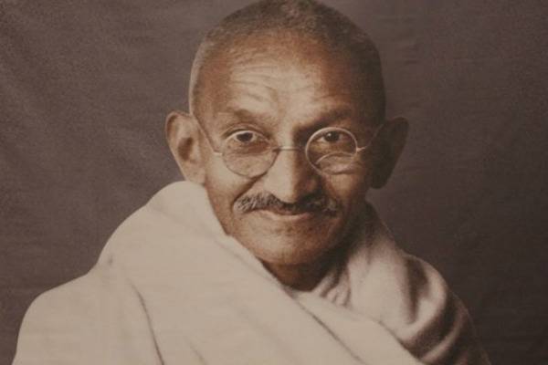 Махатма Ганди - В день 150-летия Махатмы Ганди из усыпальницы похитили его прах - trud.ru - Индия