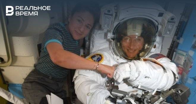 Джессика Меир - Кристина Кук - NASA анонсировало первый в истории полностью «женский» выход в открытый космос - realnoevremya.ru - США