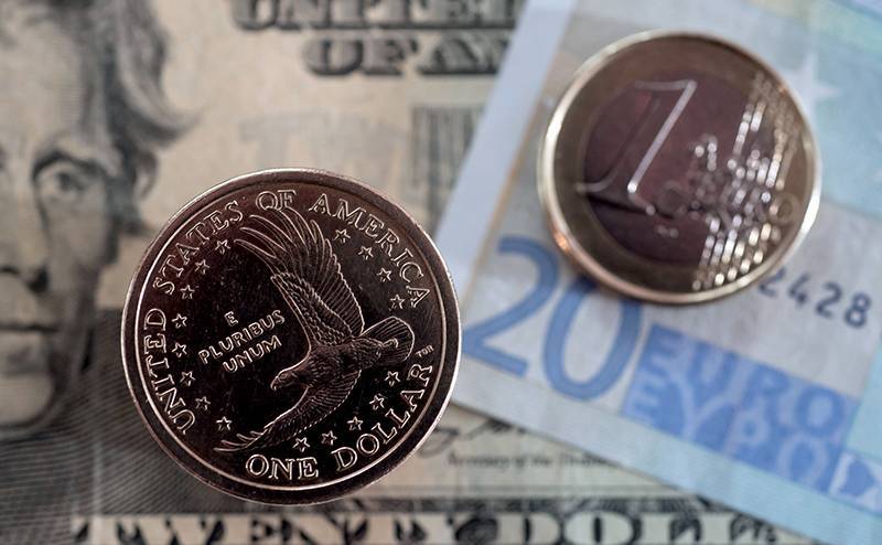 Курс валют сегодня: доллар и евро скакнули в цене на открытии торгов - svpressa.ru - Москва - Россия - Названы
