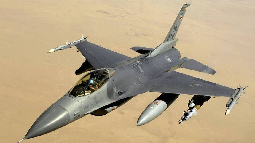 Истребитель F-16 разбился в Германии - 5-tv.ru - Германия - земля Рейнланд-Пфальц