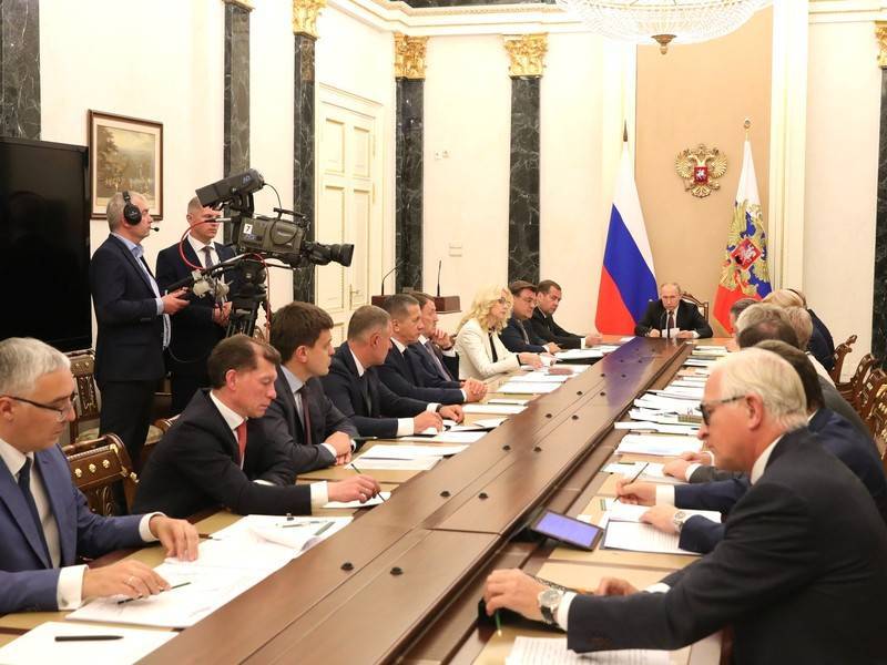 Путин проведёт совещание с Кабмином 9 октября - news.ru