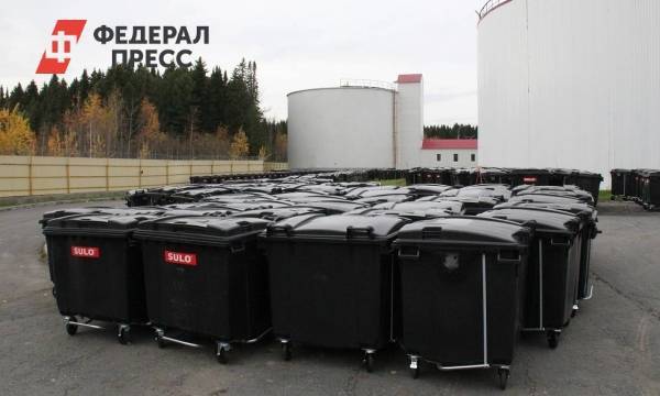 В Ханты-Мансийске после жалоб горожан поменяли старые мусорные баки - fedpress.ru - Ханты-Мансийск - Югра