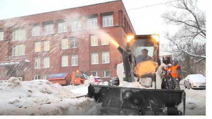 Виктор Борщев - Власти Петербурга рассказали об уборке снега зимой - piter.tv - Санкт-Петербург