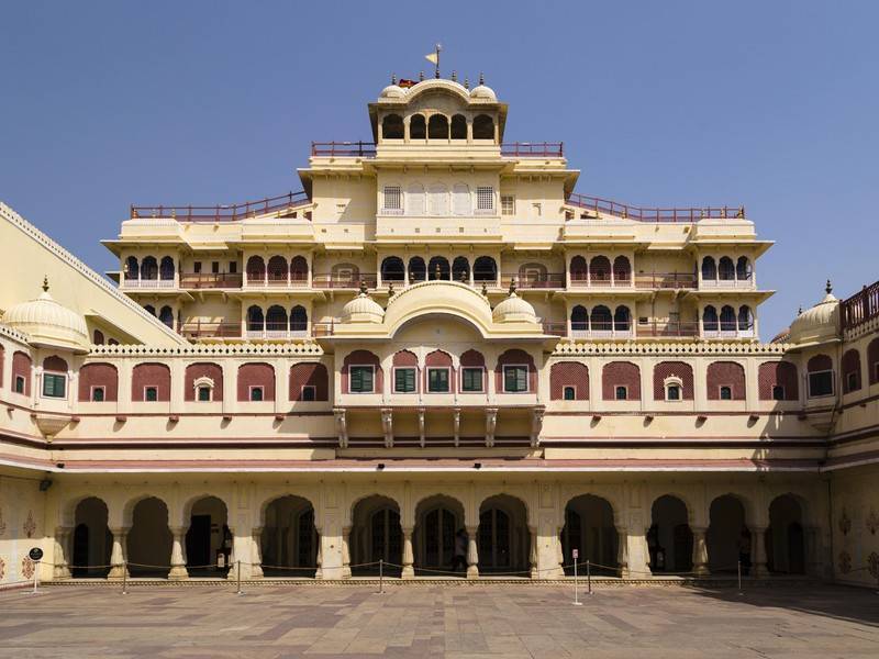Королевский дворец в Индии выставили в аренду на Airbnb - news.ru