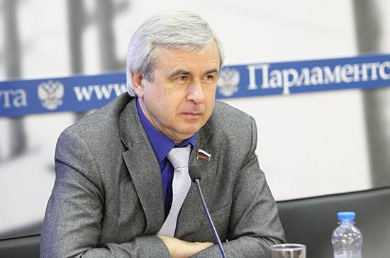 Вячеслав Лысаков - Лысаков рассказал, когда в Госдуму планируют внести новую версию КоАП - pnp.ru