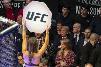 Дональд Трамп - Джон Роган - Комментатор UFC вспомнил о реакции трибун на появление Трампа - lenta.ru - США