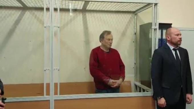 Александр Почуев - Олега Соколова - Подозреваемого в расчленении студентки Соколова арестовали на два месяца - piter.tv