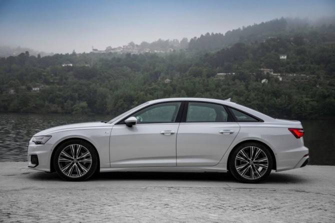 Audi A6 и A7 получат новые двигатели в России - autostat.ru