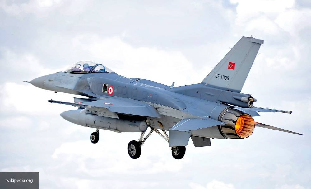 Абди Мазлум - ВВС Турции наносят удары по позициям курдских радикалов на северо-востоке Сирии - newinform.com - Сирия - Турция - провинция Хасака