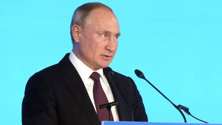 Владимир Путин - Путин предложил сформировать свод этических правил взаимодействия ИИ и человека - polit.info - Россия